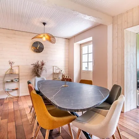 La Vesta, Et Atypique