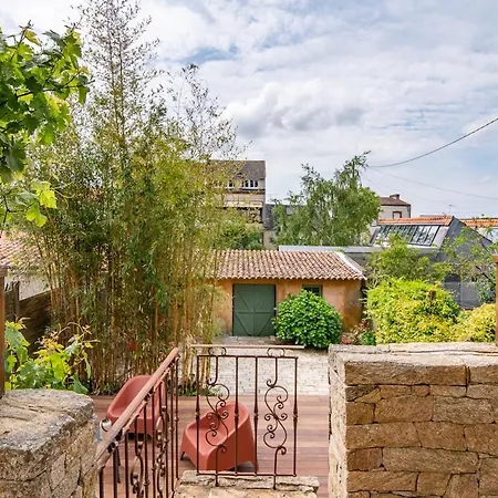 La Vesta, Et Atypique *