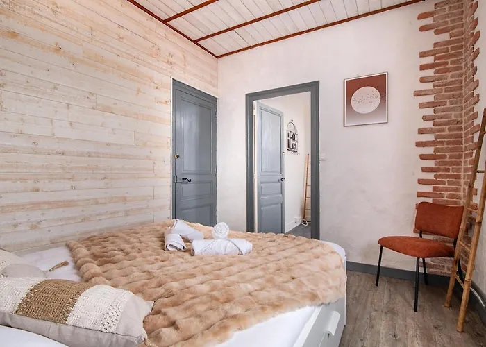 La Vesta, Et Atypique *