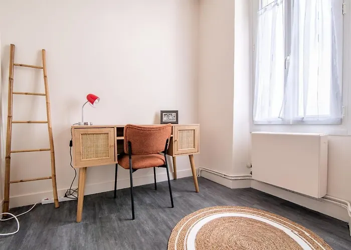 La Vesta, Et Atypique * شوليه